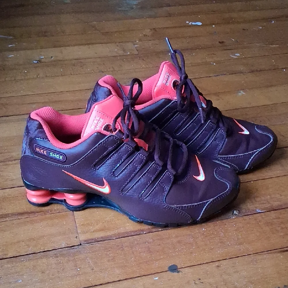 Nike Shox Size 7 - Picture 1 of 10